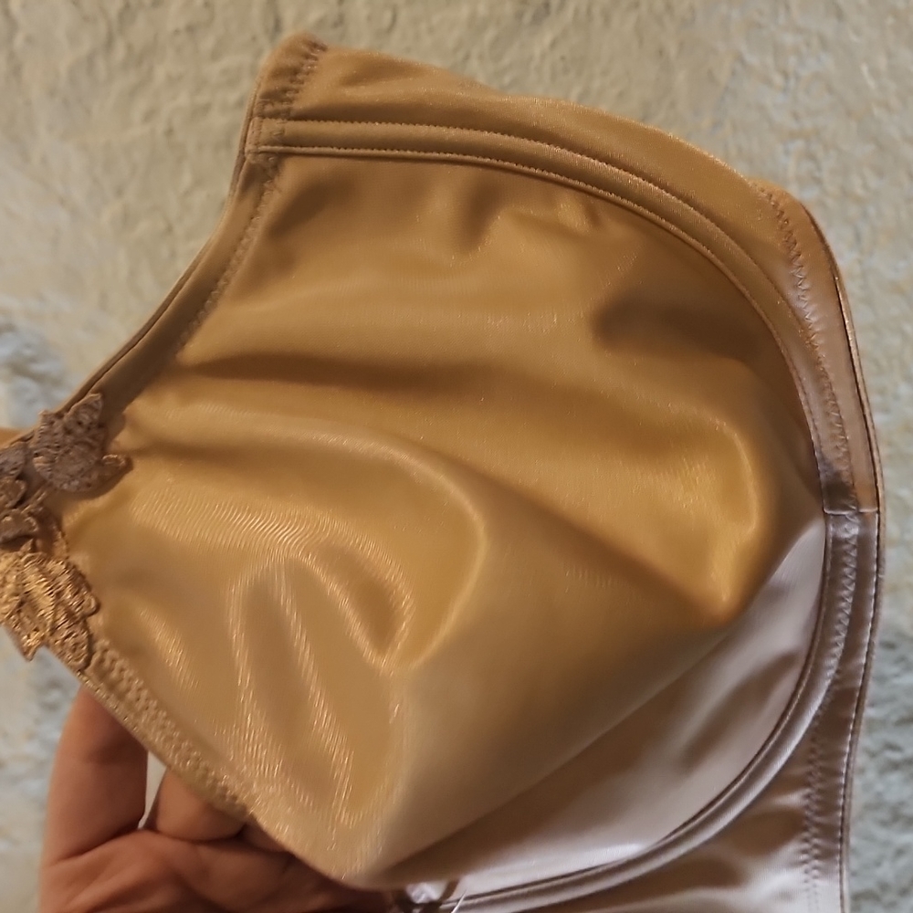 Dominique Mystique Underiwre Minimizer Full Coverage Bra Style 700 Medium Beige - Picture 2 of 8